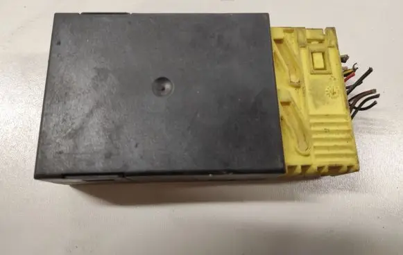 BMW 3 E36 Immobilizer control unit/module 61358362277 608377