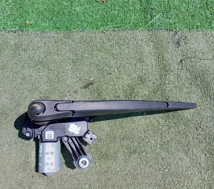 Mini One - Cooper F56 F55 Rear window wiper motor 7376208