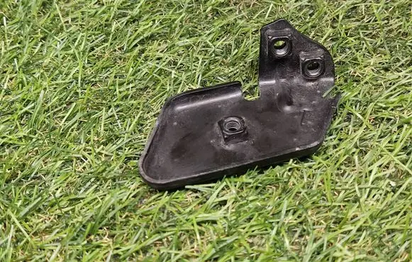 Bentley Flying Spur Intercooler pipe mounting bracket 4W0805755A