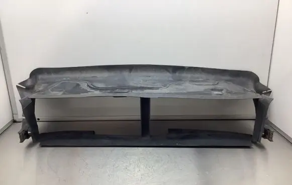 Ford Focus Intercooler air guide/duct channel BM518312A D2L4A