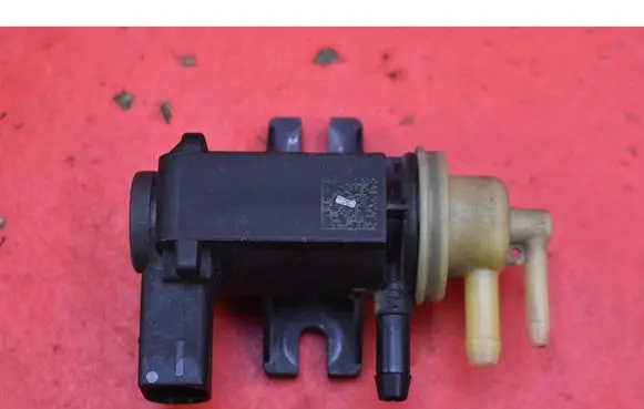 Skoda Octavia Mk3 (5E) Vacuum valve 1K0906627B
