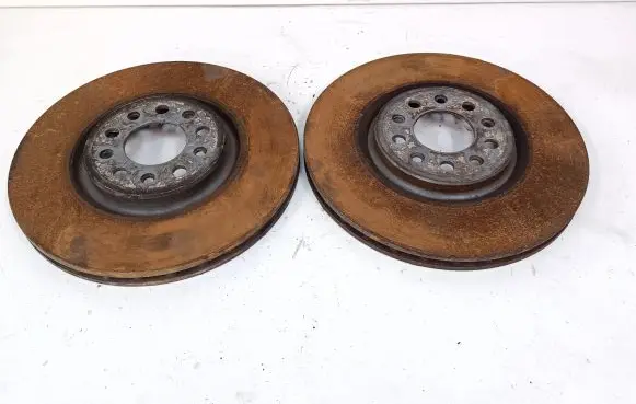 Jeep Cherokee Front brake disc