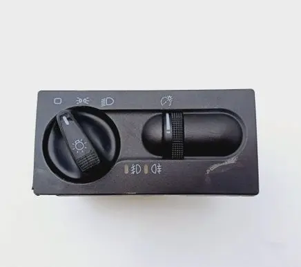 Volkswagen Golf III Light switch 1H6941531B
