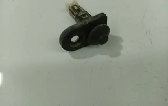 KIA Sportage Front door sensor 