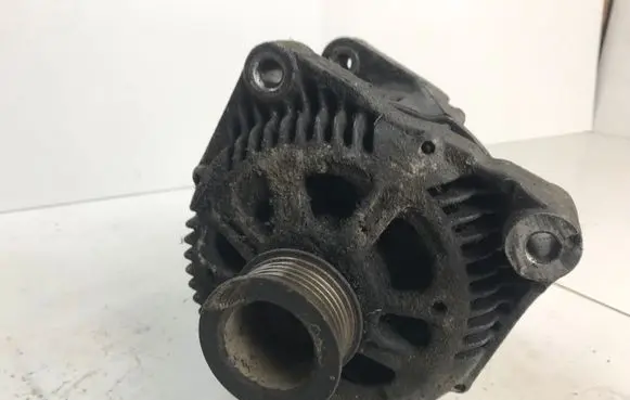 BMW 5 E39 Generator/alternator 2541963A 1432987 70120A