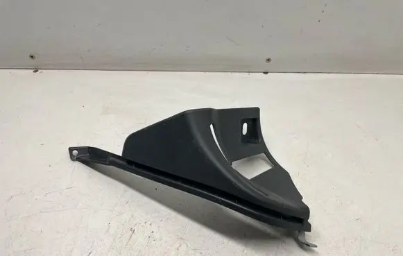 BMW 3 F30 F35 F31 Seat belt trim 7256114
