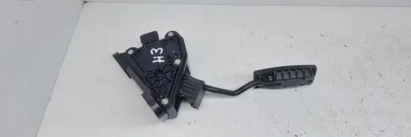 Honda CR-V Accelerator throttle pedal 31305J09