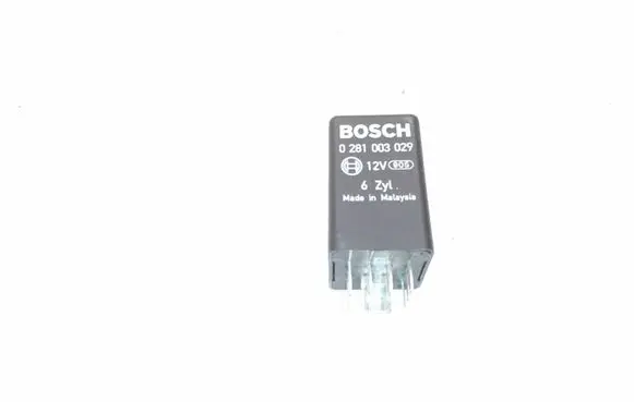 Volkswagen Touareg I Glow plug pre-heat relay 4E0907282A