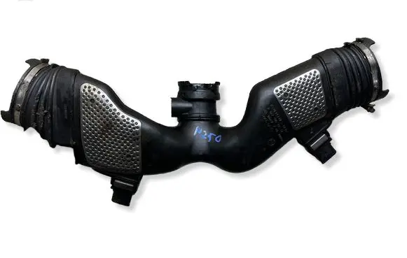 Mercedes-Benz GL X164 Air intake duct part A6420908237 10449F