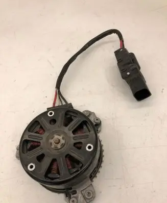BMW X4 G02 Radiator cooling fan shroud 8686171