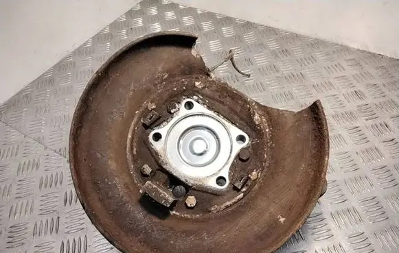Volvo S80 Rear wheel hub 9200624