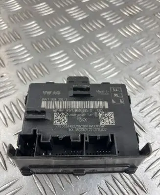 Audi A3 S3 8V Door control unit/module 8W1959395D