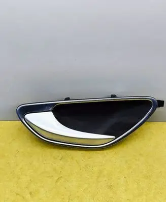 Mercedes-Benz C W205 Rear door interior handle A2057600300 24495359051 23112016