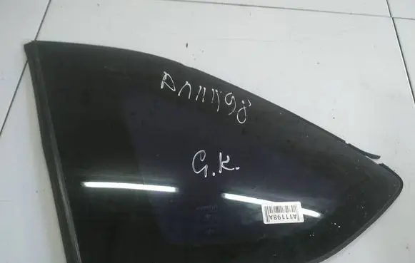 Honda FR-V Rear side window AS2