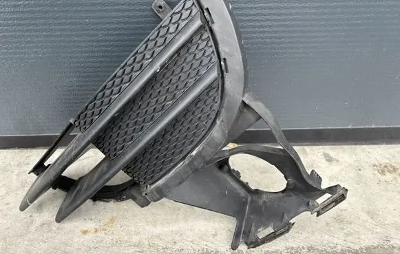 Porsche Cayenne (92A) Front fog light trim/grill 7P5807681