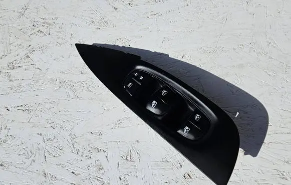 Nissan Qashqai Electric window control switch 809614EH0AX