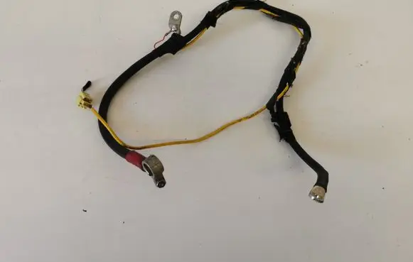 Audi A6 S6 C6 4F Positive cable (battery)