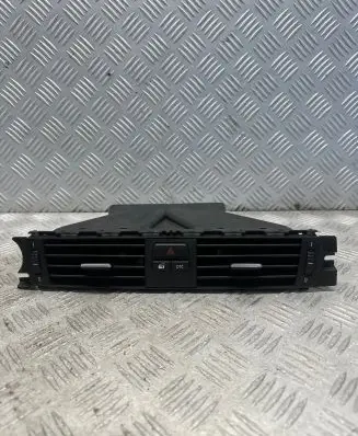 BMW 3 E90 E91 Dash center air vent grill 6924082