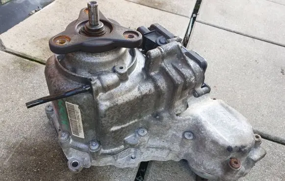 BMW X5 E70 Gearbox-reducer motor 7610585 10100C0268 5WP35000AD