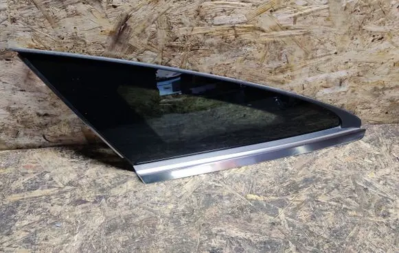 Mercedes-Benz CLA C117 X117 W117 Rear side window A1176700112 A1176730100