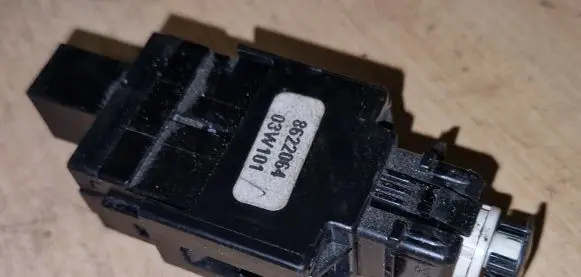 Volvo V70 Brake pedal sensor switch 8622064
