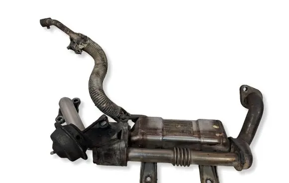 Toyota Corolla Verso AR10 EGR valve cooler 256800R02000 13063850001