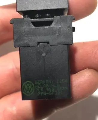 Volkswagen Touareg I Electric window control switch 7L6959855A