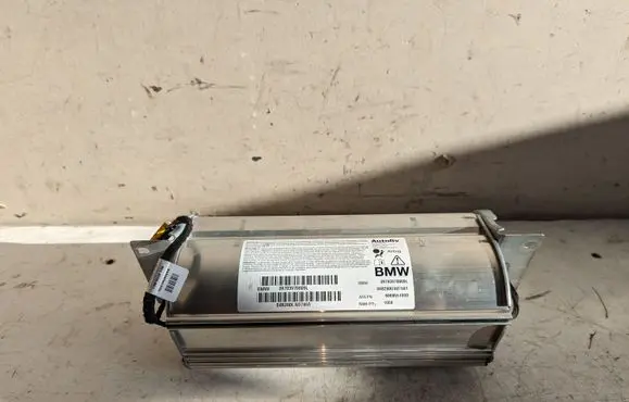 BMW 5 E60 E61 Passenger airbag 39703970809L