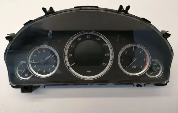 Mercedes-Benz E W212 Speedometer (instrument cluster) A2129001210