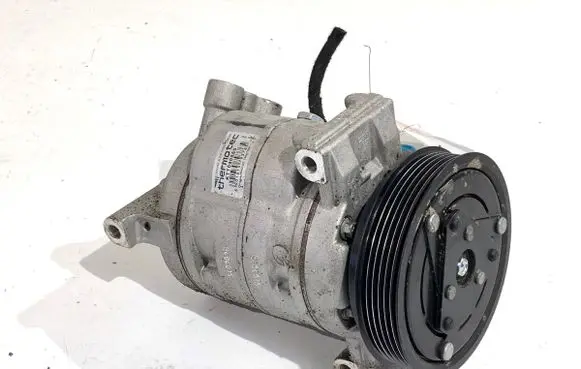 Opel Insignia A Air conditioning (A/C) compressor (pump) 