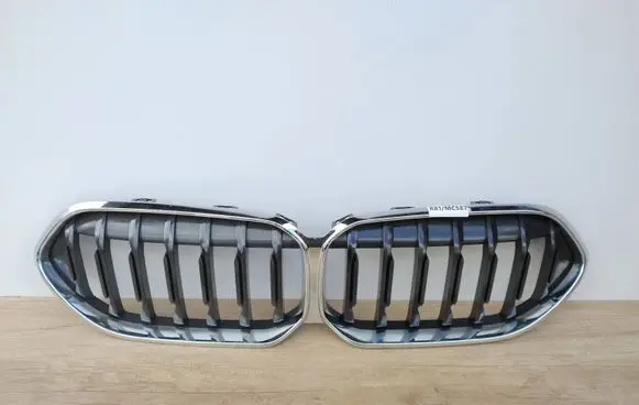 BMW 2 F44 Front bumper upper radiator grill 7476257