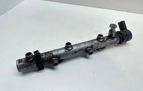 Audi A6 S6 C6 4F Fuel main line pipe 059130090AA