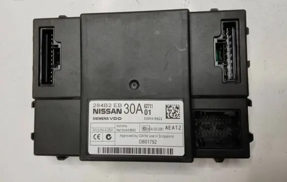 Nissan Pathfinder R51 Comfort/convenience module 284B2EB30A 5WK48922 DB01752
