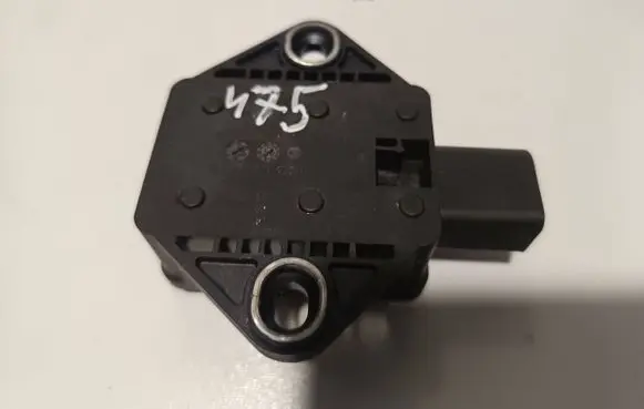 Audi A4 S4 B6 8E 8H ESP acceleration yaw rate sensor 8E0907637A 0265005245 8610569