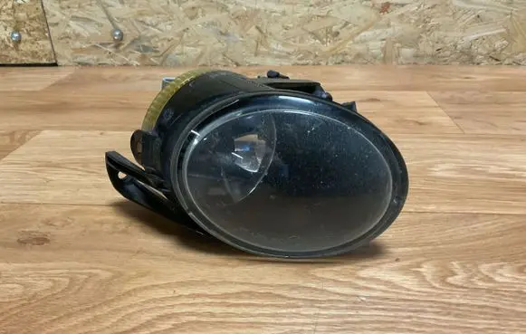 Volkswagen PASSAT B6 Front fog light 27129300
