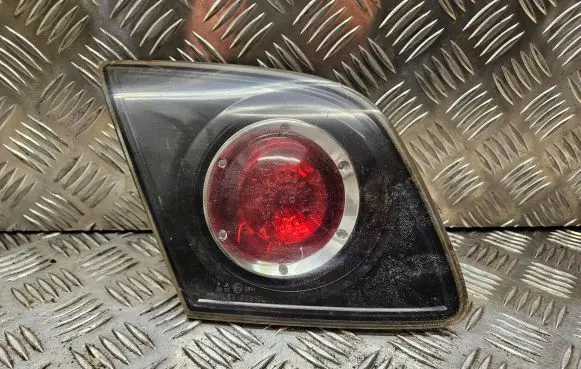 Mazda 3 I Tailgate rear/tail lights P2913L