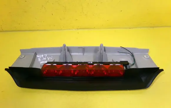 Ford Mondeo Mk III Third/center stoplight 0374D