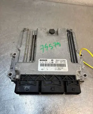 Renault Clio IV Engine control unit/module ECU 