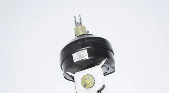 BMW 3 F30 F35 F31 Brake booster 6798425