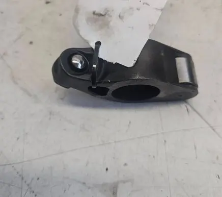 Volkswagen Touran I Camshaft holder 03G443991213