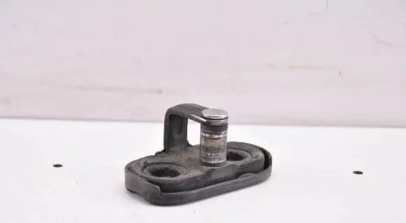 Volkswagen Touran I Loading door lock 1T0827517A