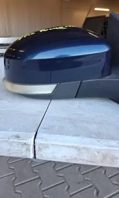 Ford Focus Front door electric wing mirror 121212