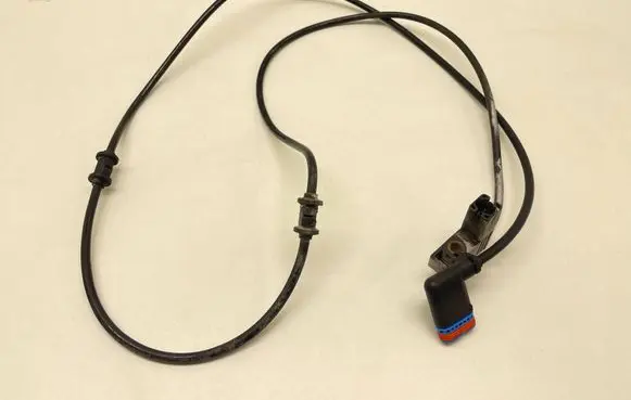 Mercedes-Benz C W204 ABS brake wheel speed sensor A2205458128