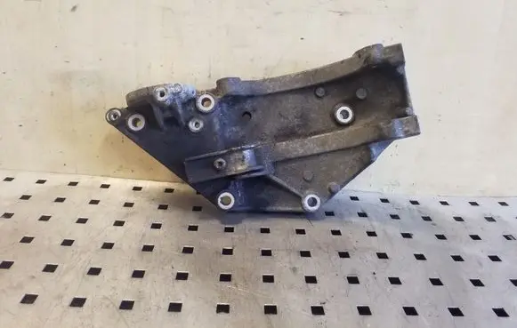 Ford Kuga I Generator/alternator bracket 9682367380