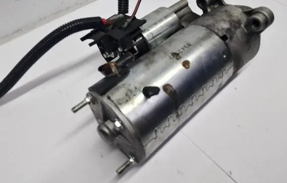 Ford Focus Starter motor STX200086