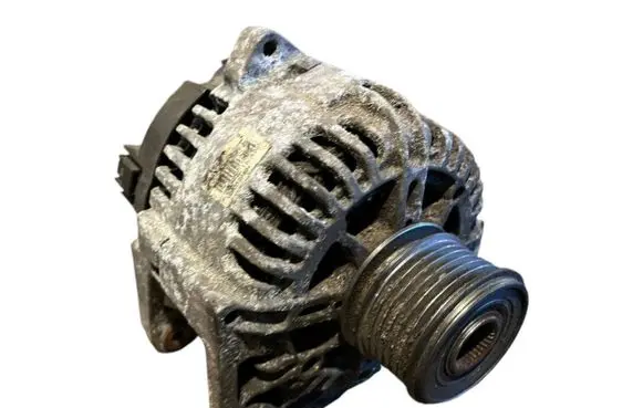 Renault Megane II Generator/alternator 8200772726 107018839 605275A