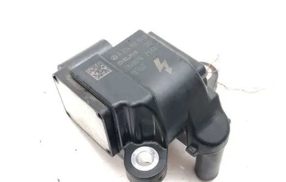 High voltage ignition coil