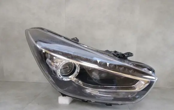 Hyundai i40 Headlight/headlamp 92102-3Z720