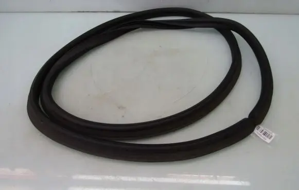 Hyundai Bayon Trunk rubber seal (body) 