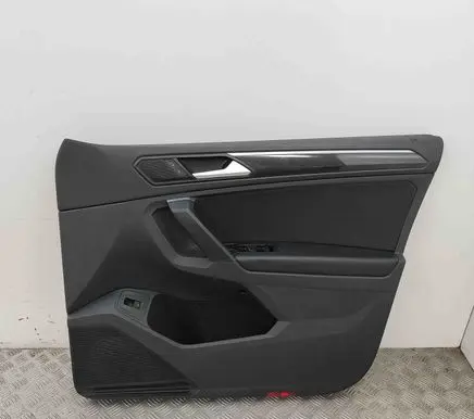 Volkswagen Tiguan Front door card panel trim 5NB867012 5NC867012